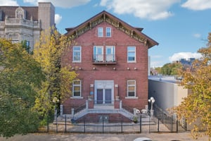 N Kedzie Blvd 1SC-S2810-025.jpg