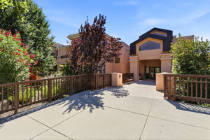 001_F8_23500 Cristo Rey Dr 504H