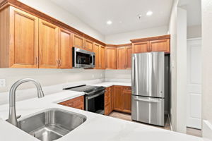 015_F8_23500 Cristo Rey Dr 504H