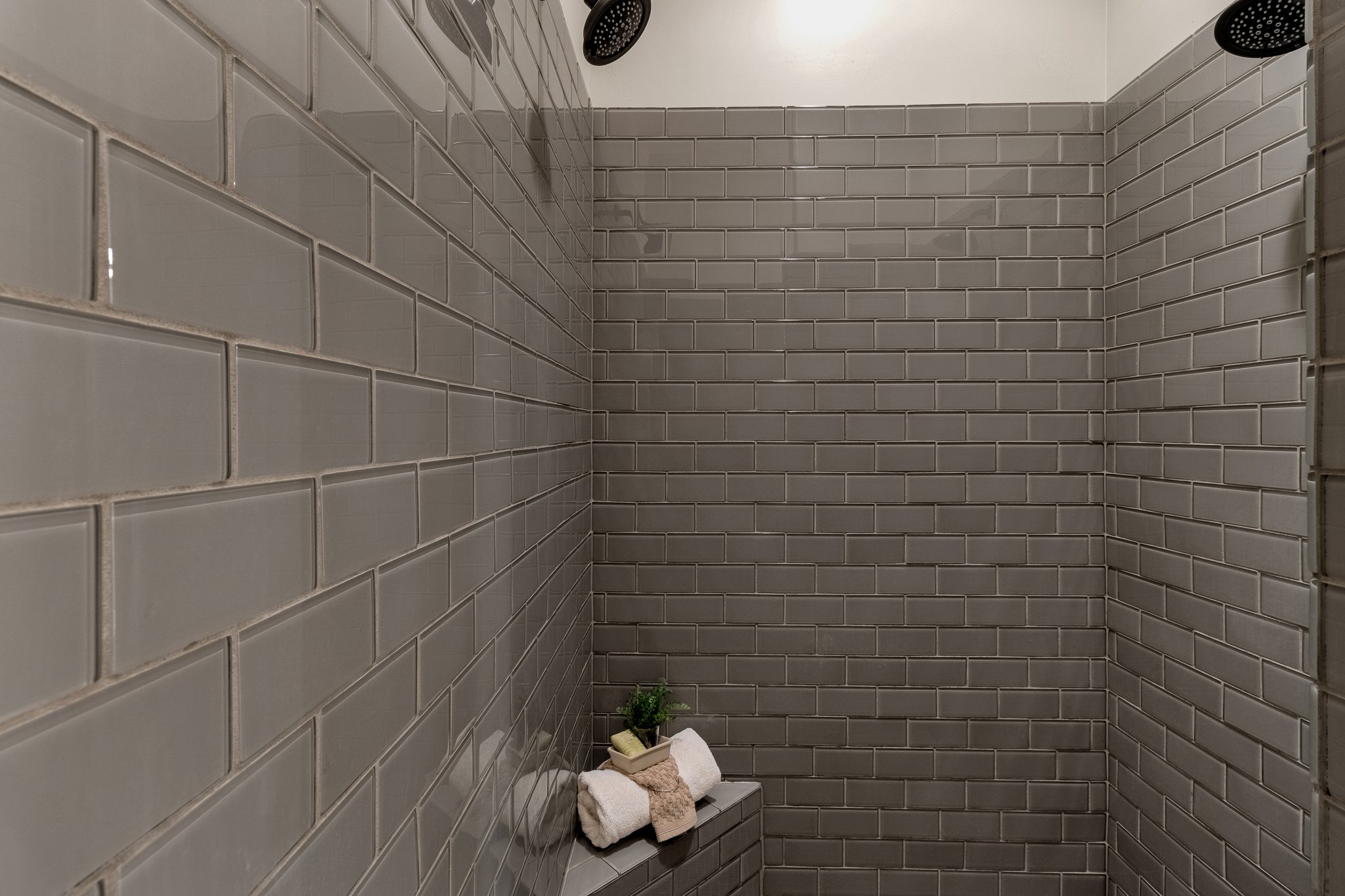  Photo 39