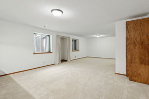  Photo 39