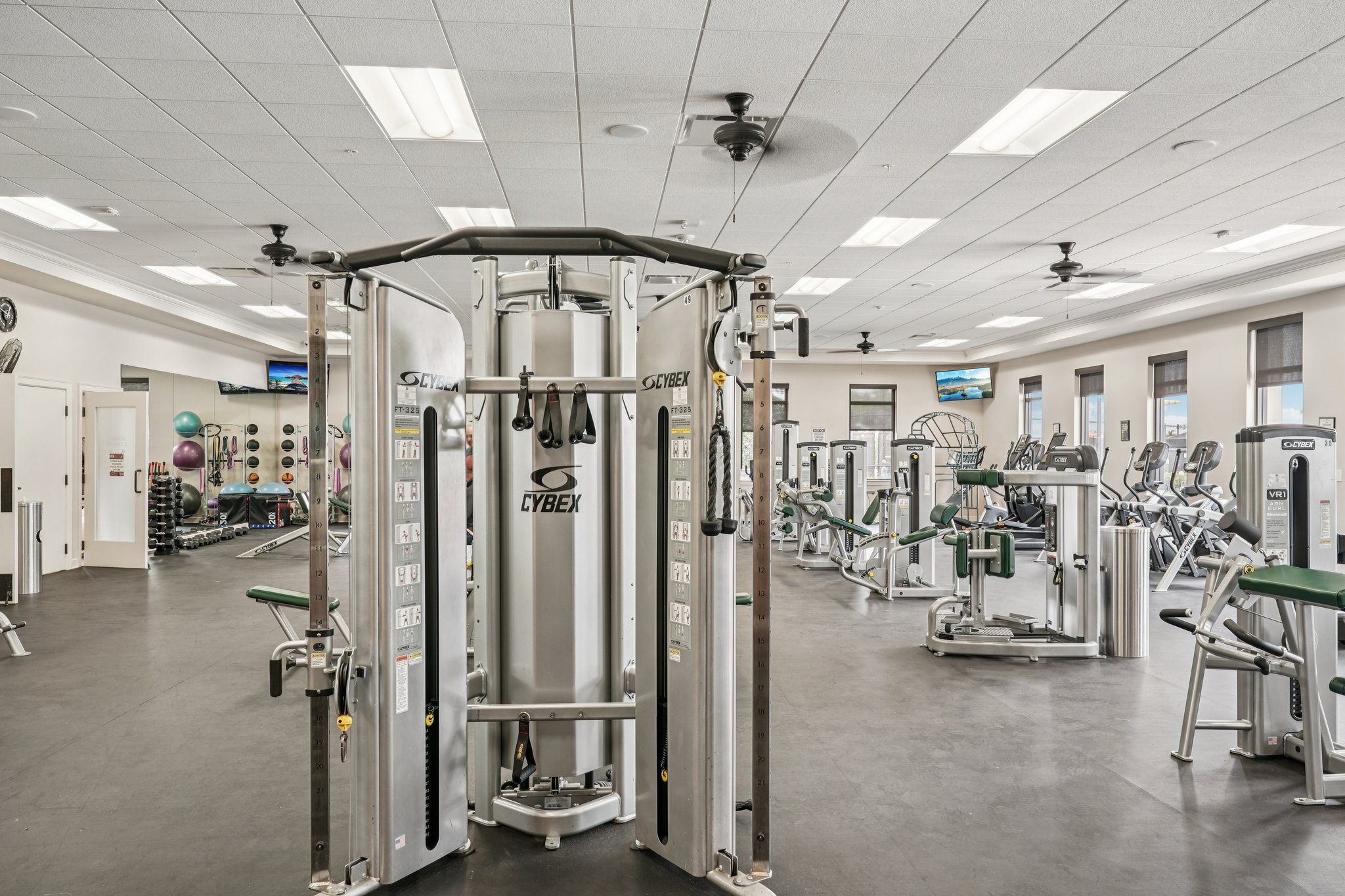 Copperleaf Dr-2701-904.jpg