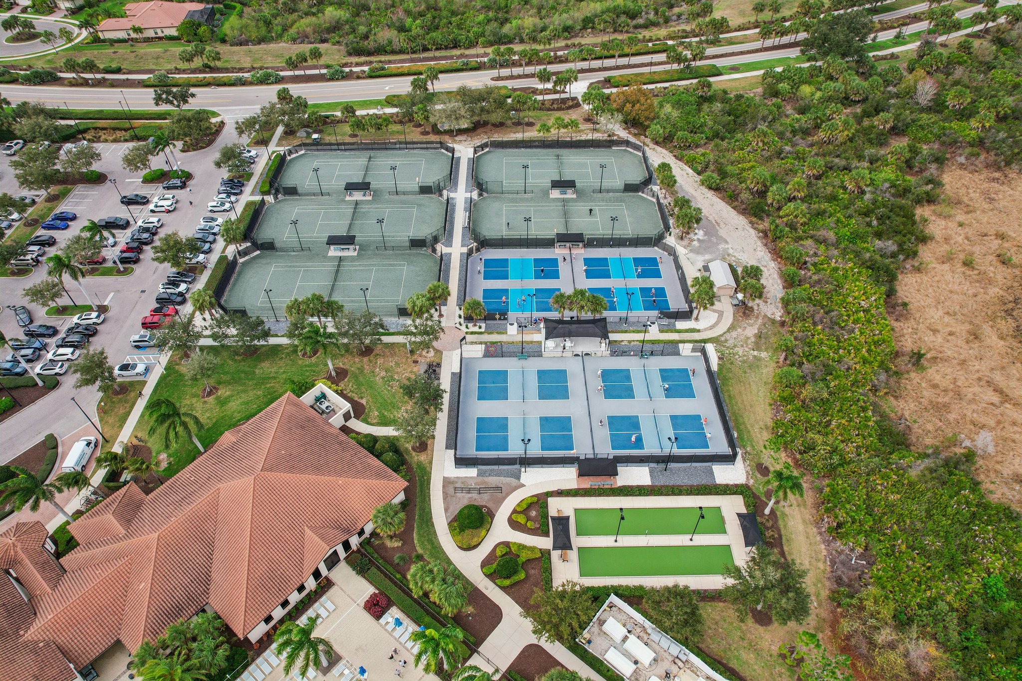 Copperleaf Dr-2701-913.jpg