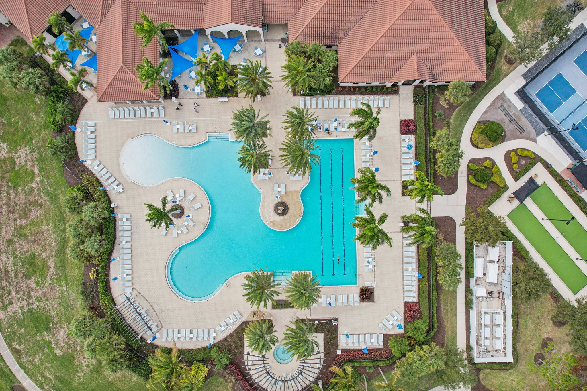 Copperleaf Dr-2701-915.jpg