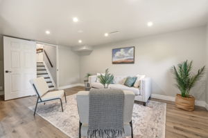  Photo 37