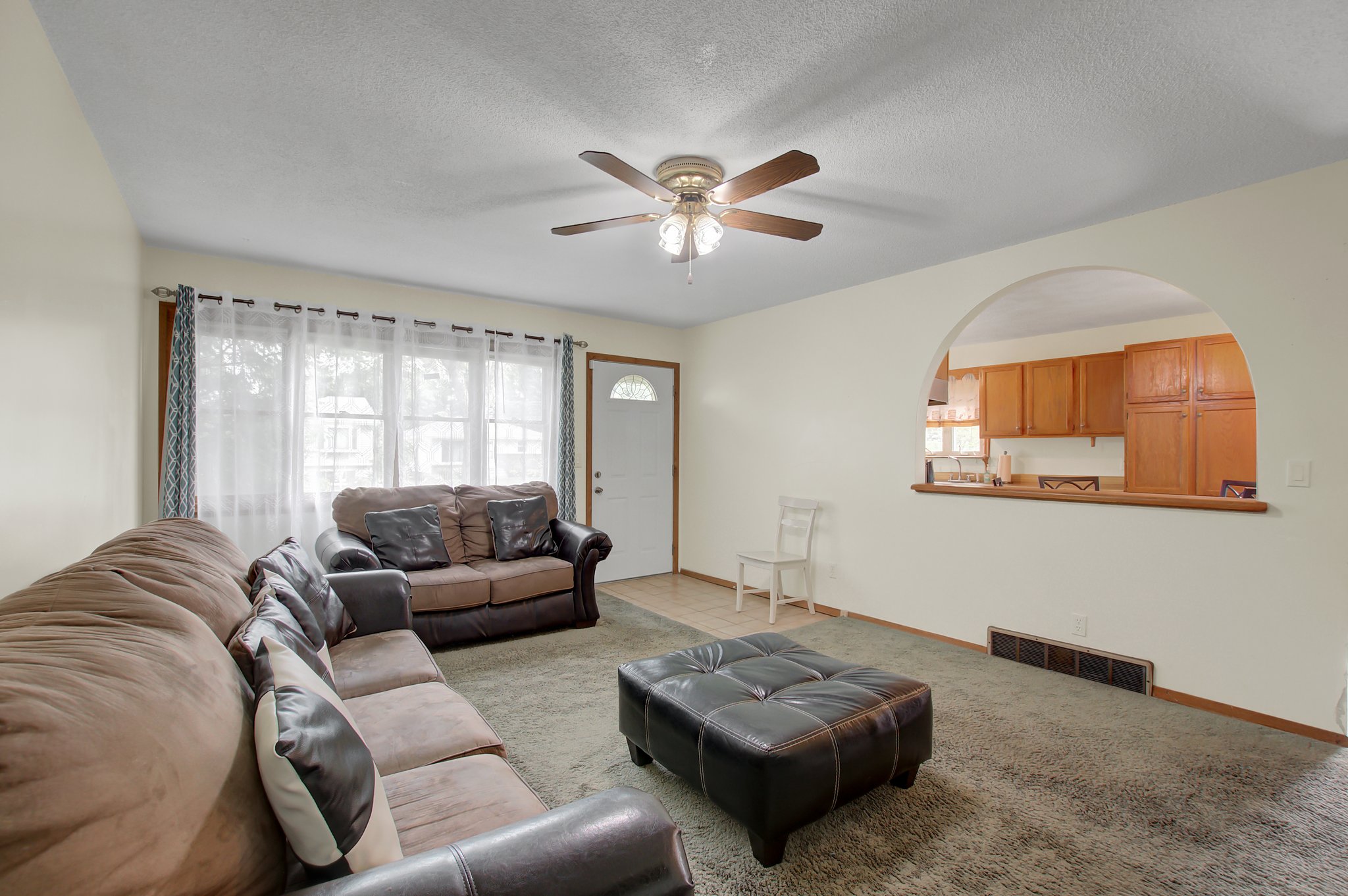  2354 Burke Ave E, North Saint Paul, MN 55109, US Photo 4