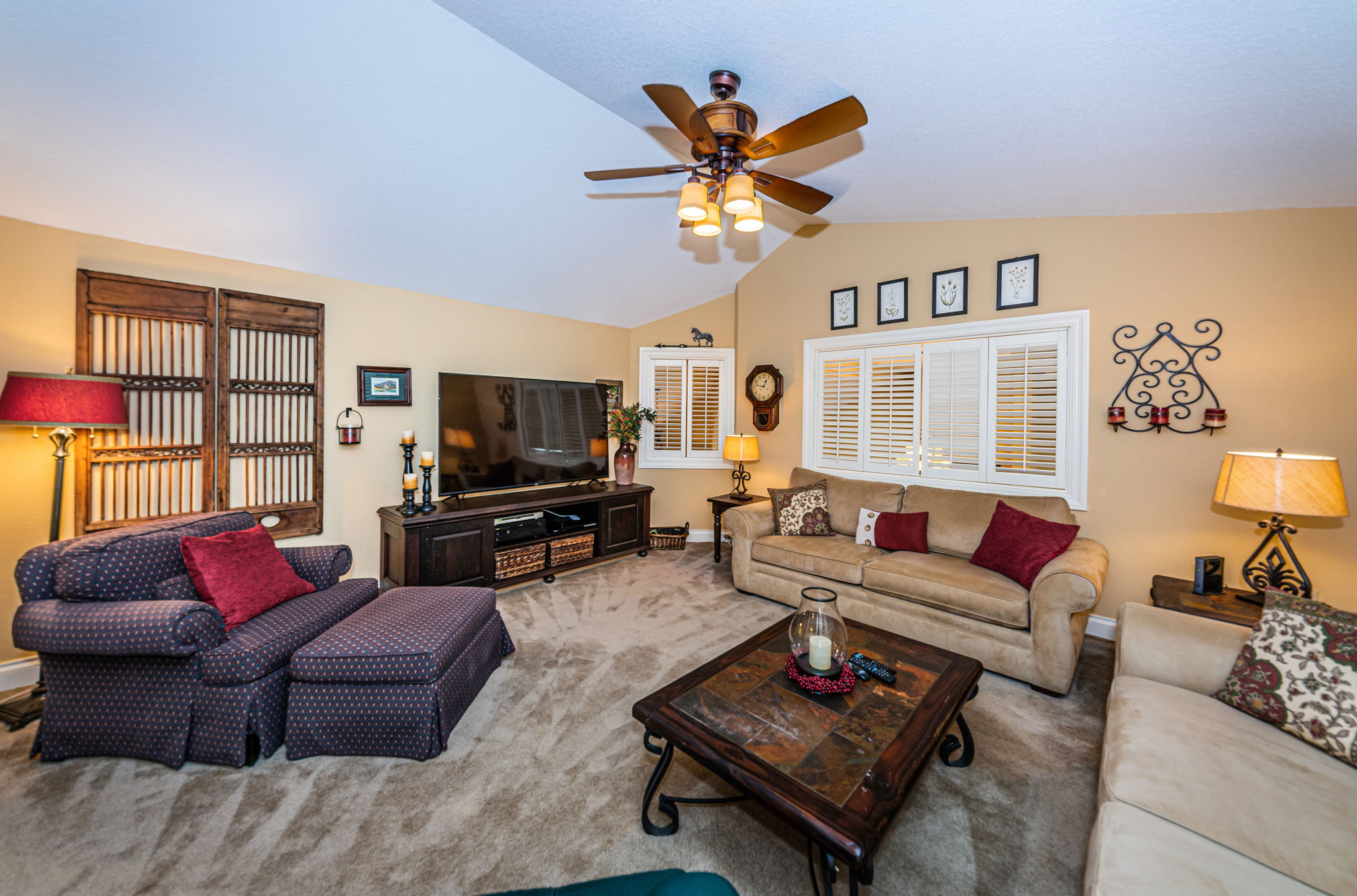 Upper Level Bonus Room1a