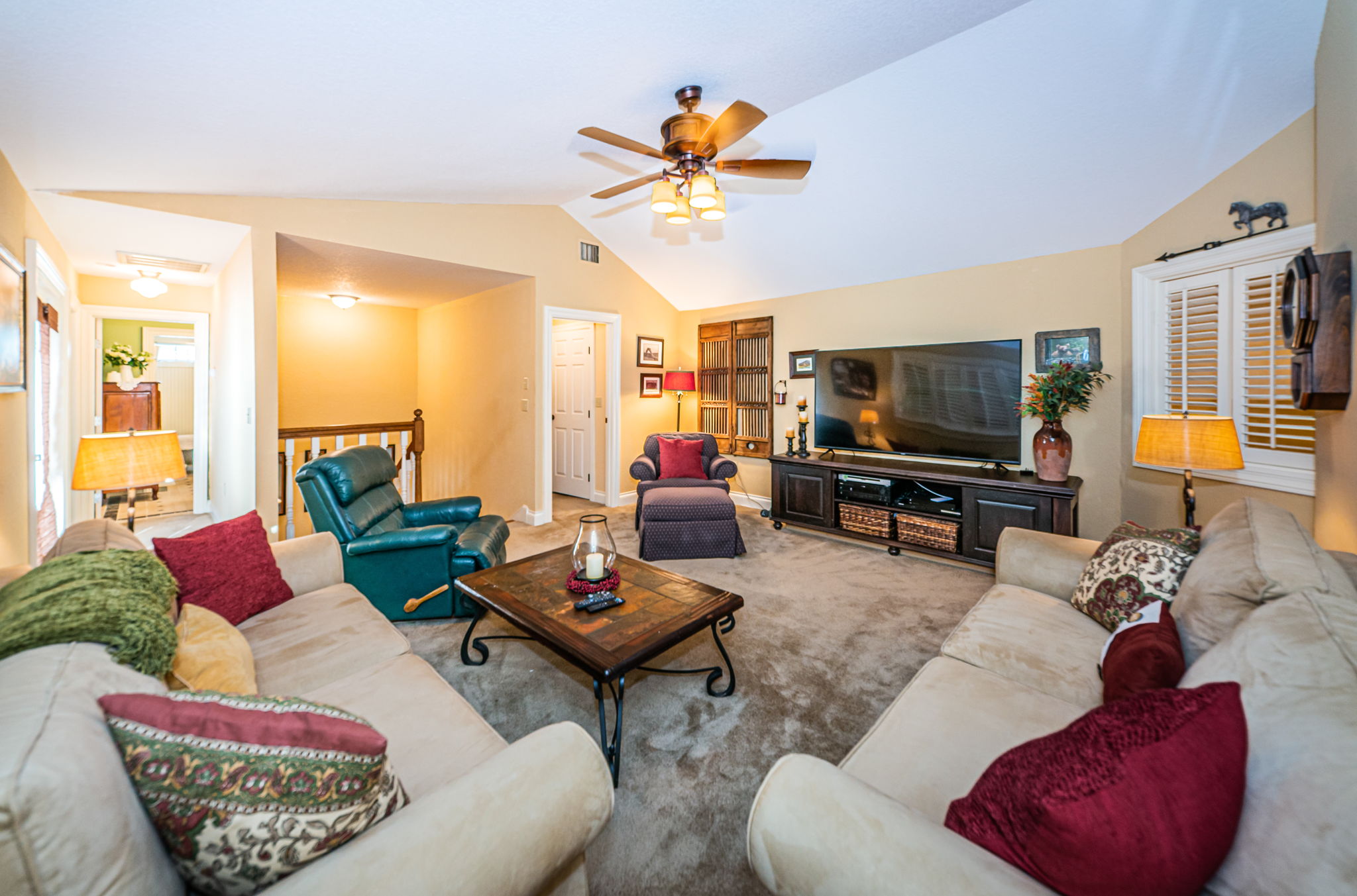Upper Level Bonus Room1d