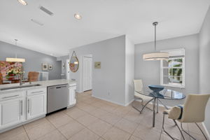 Kitchen 4 of 4