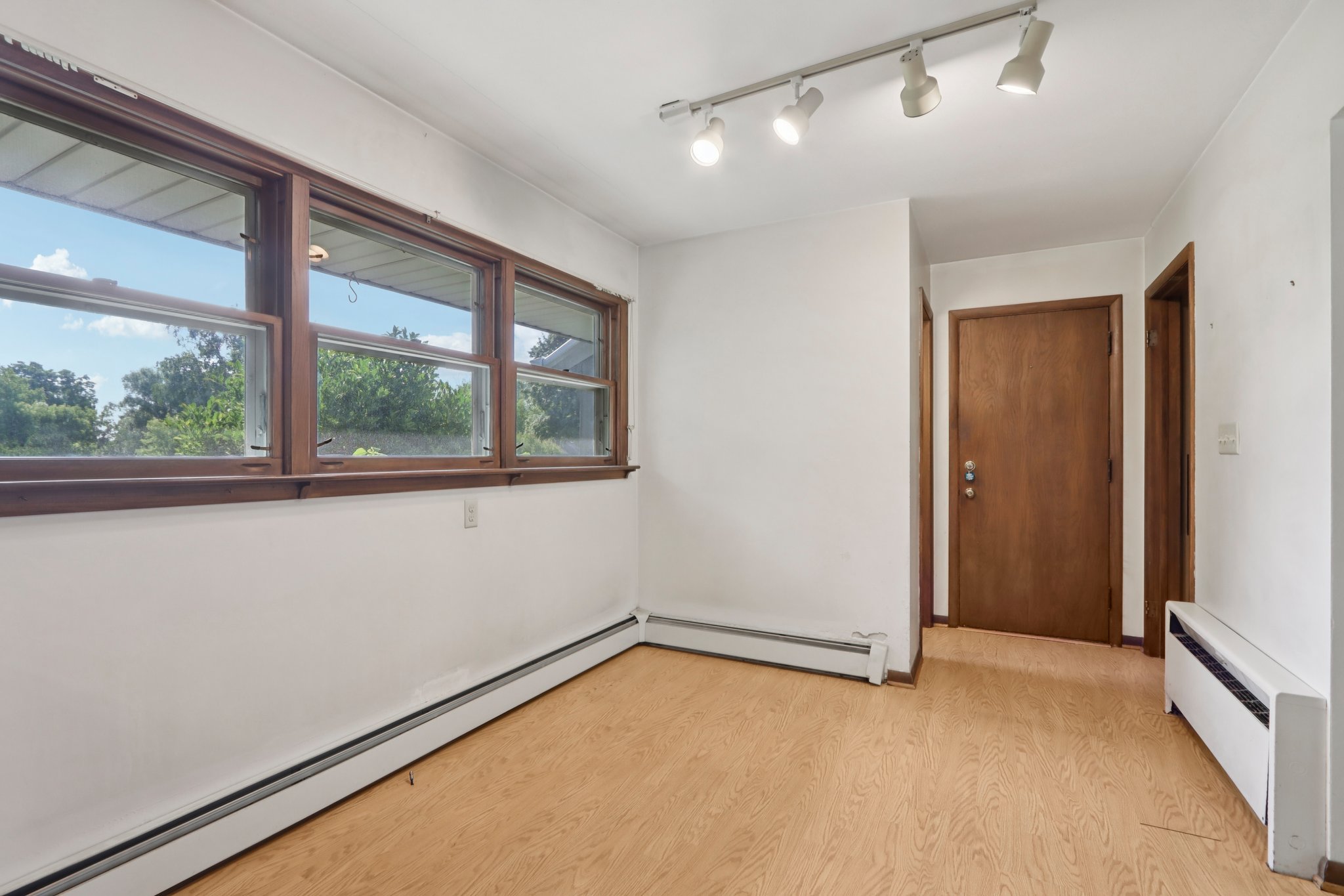 N 147th St-S1107-019.jpg