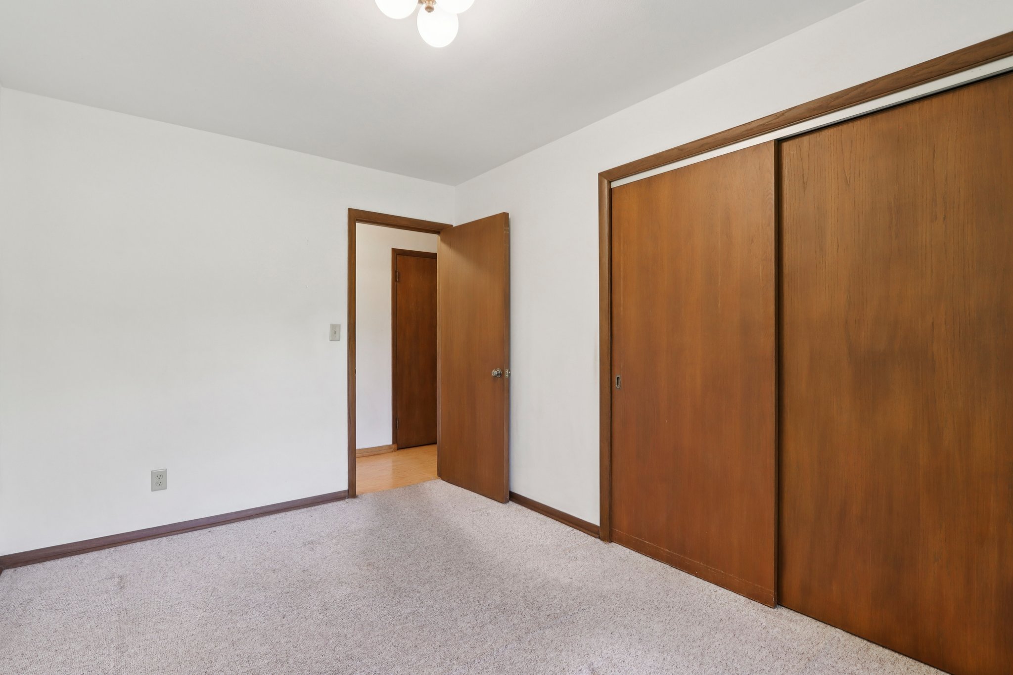 N 147th St-S1107-042.jpg