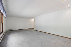 N 147th St-S1107-012.jpg