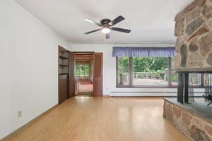 N 147th St-S1107-016.jpg