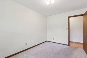 N 147th St-S1107-041.jpg