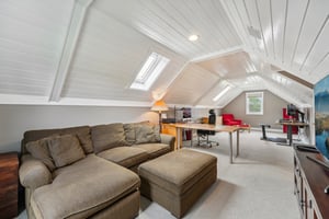 Periwinkle Ave N-009.jpg