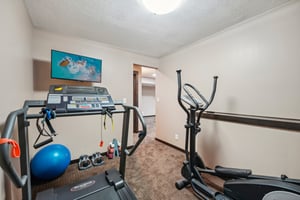 Periwinkle Ave N-034.jpg