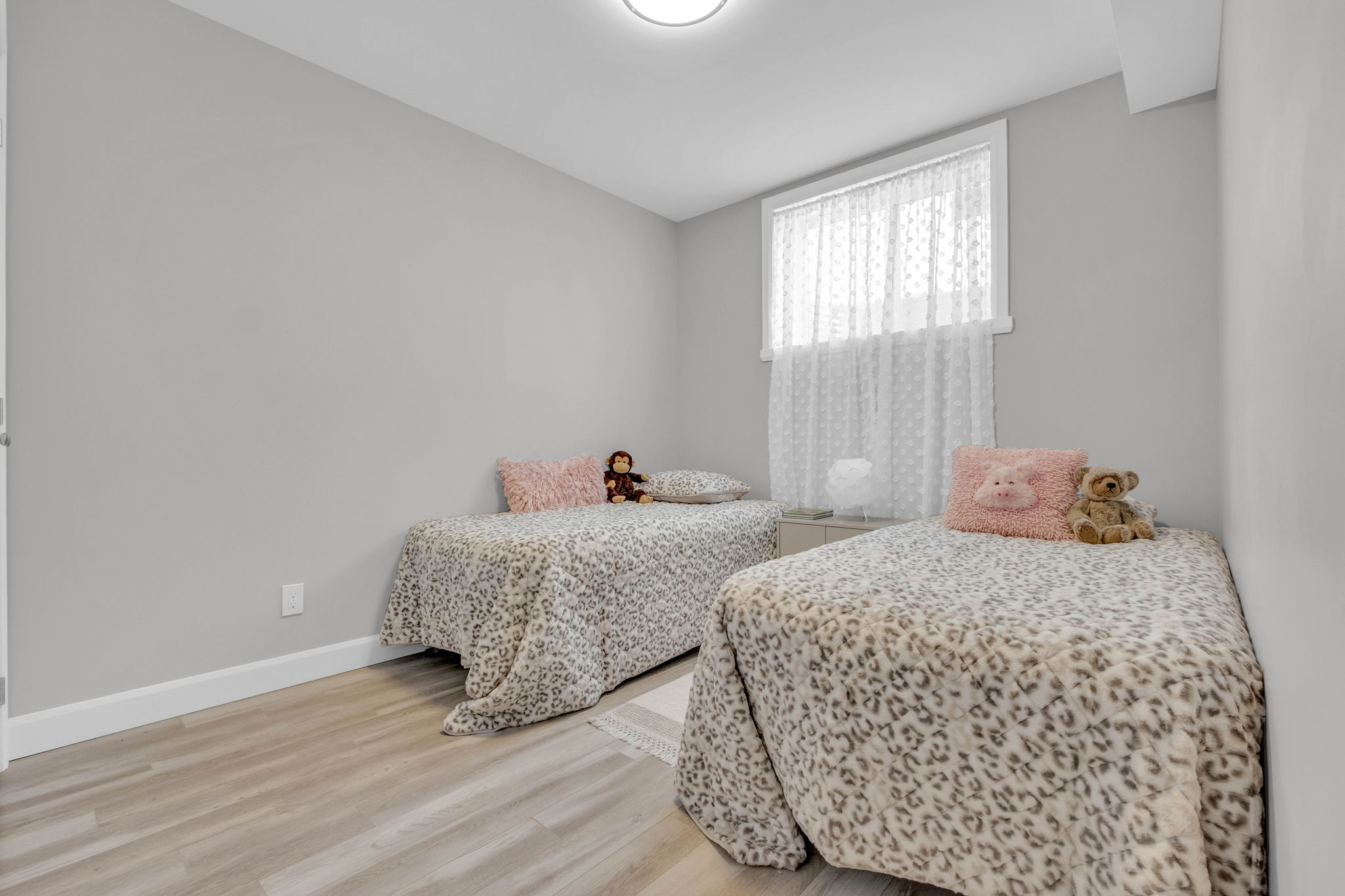 2355 Watson Cres, Cornwall, ON K6H, Canada Photo 36