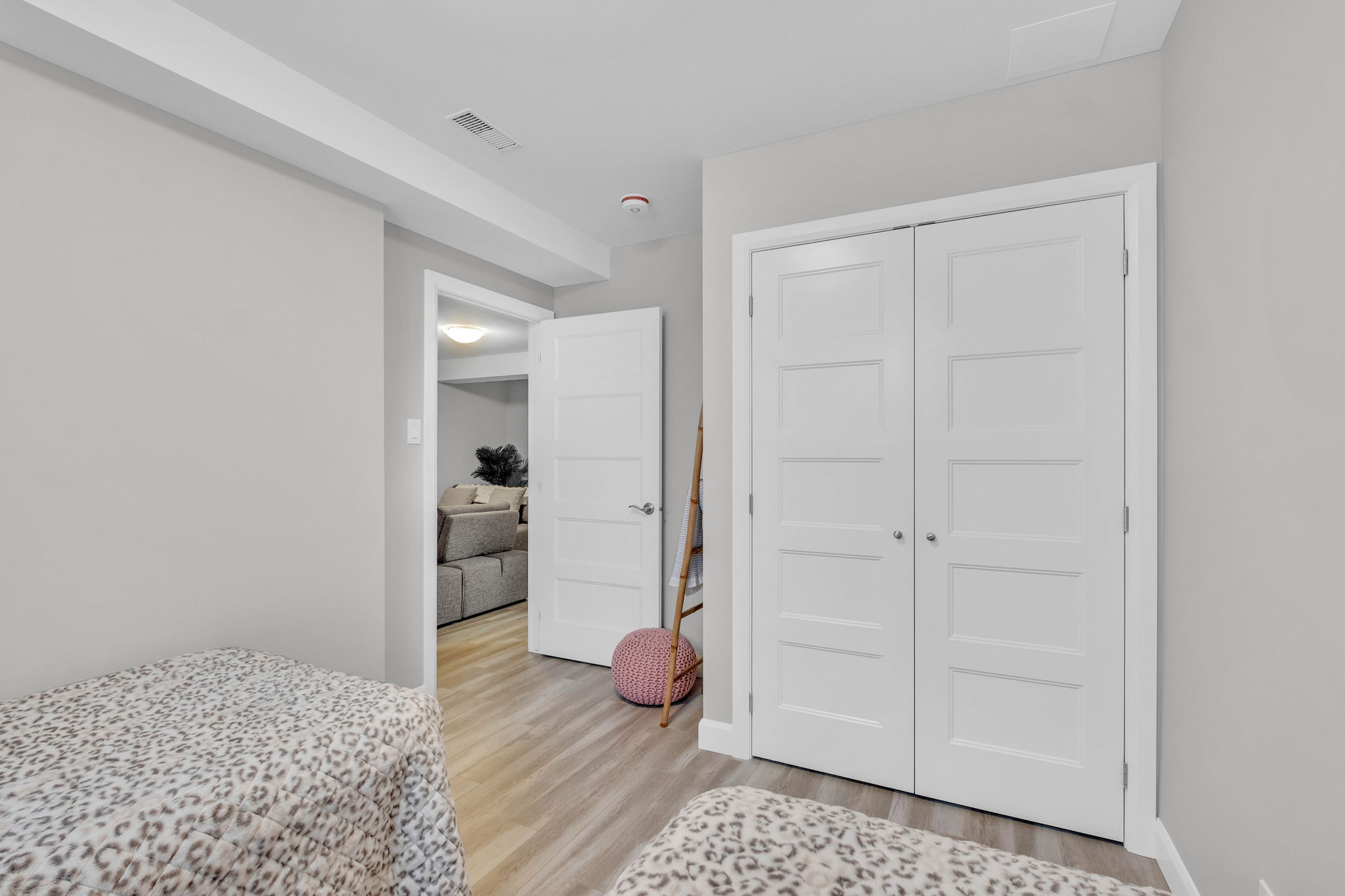 2355 Watson Cres, Cornwall, ON K6H, Canada Photo 37