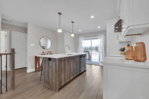 2355 Watson Cres, Cornwall, ON K6H, Canada Photo 14
