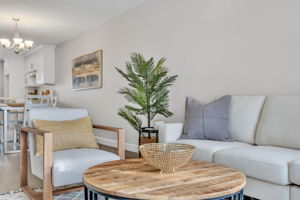 2355 Watson Cres, Cornwall, ON K6H, Canada Photo 9