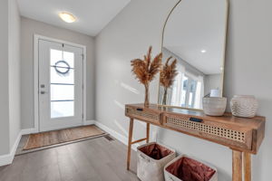 2355 Watson Cres, Cornwall, ON K6H, Canada Photo 5