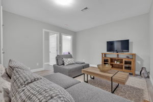 2355 Watson Cres, Cornwall, ON K6H, Canada Photo 32