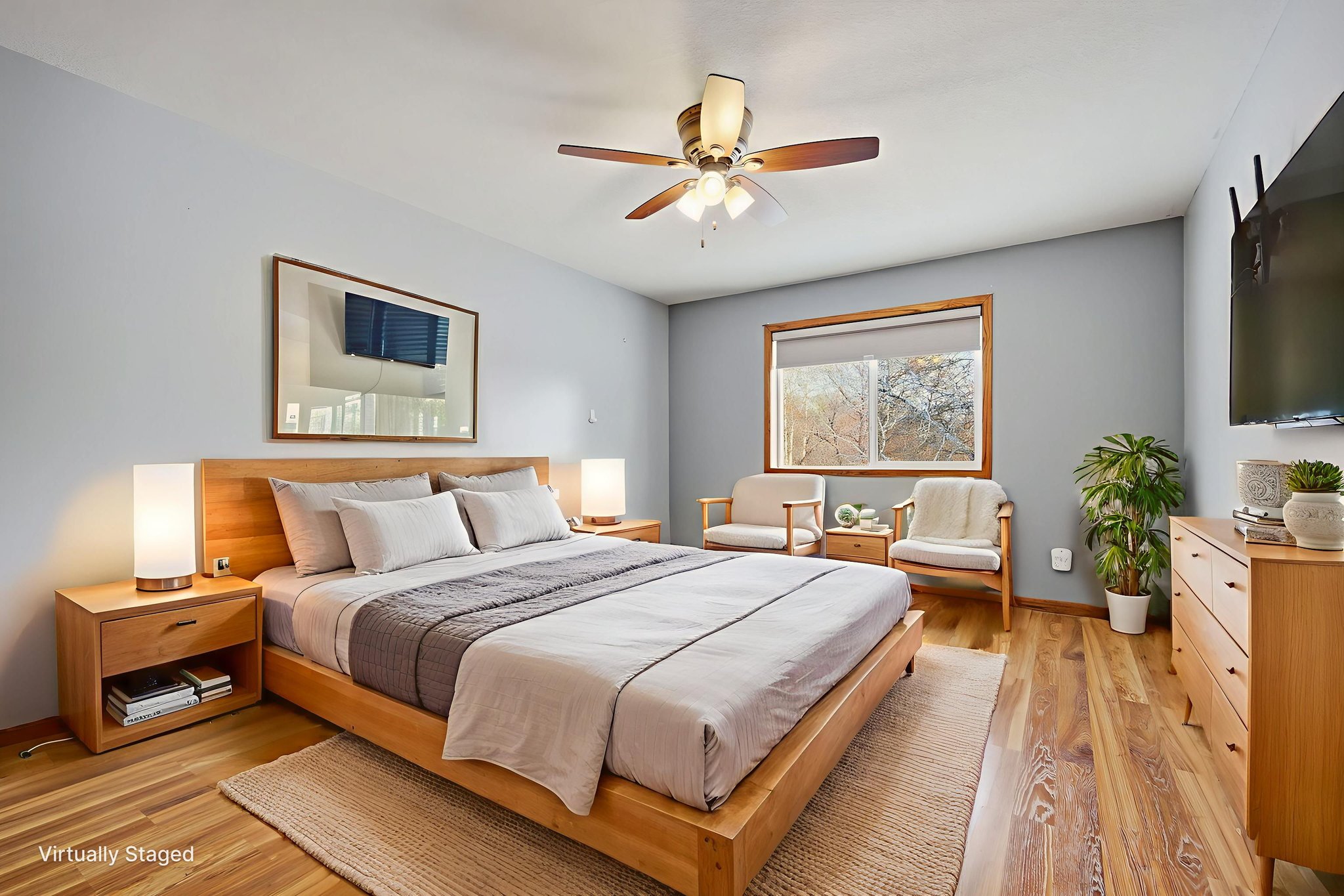 DSC05565 virtually staged.jpeg