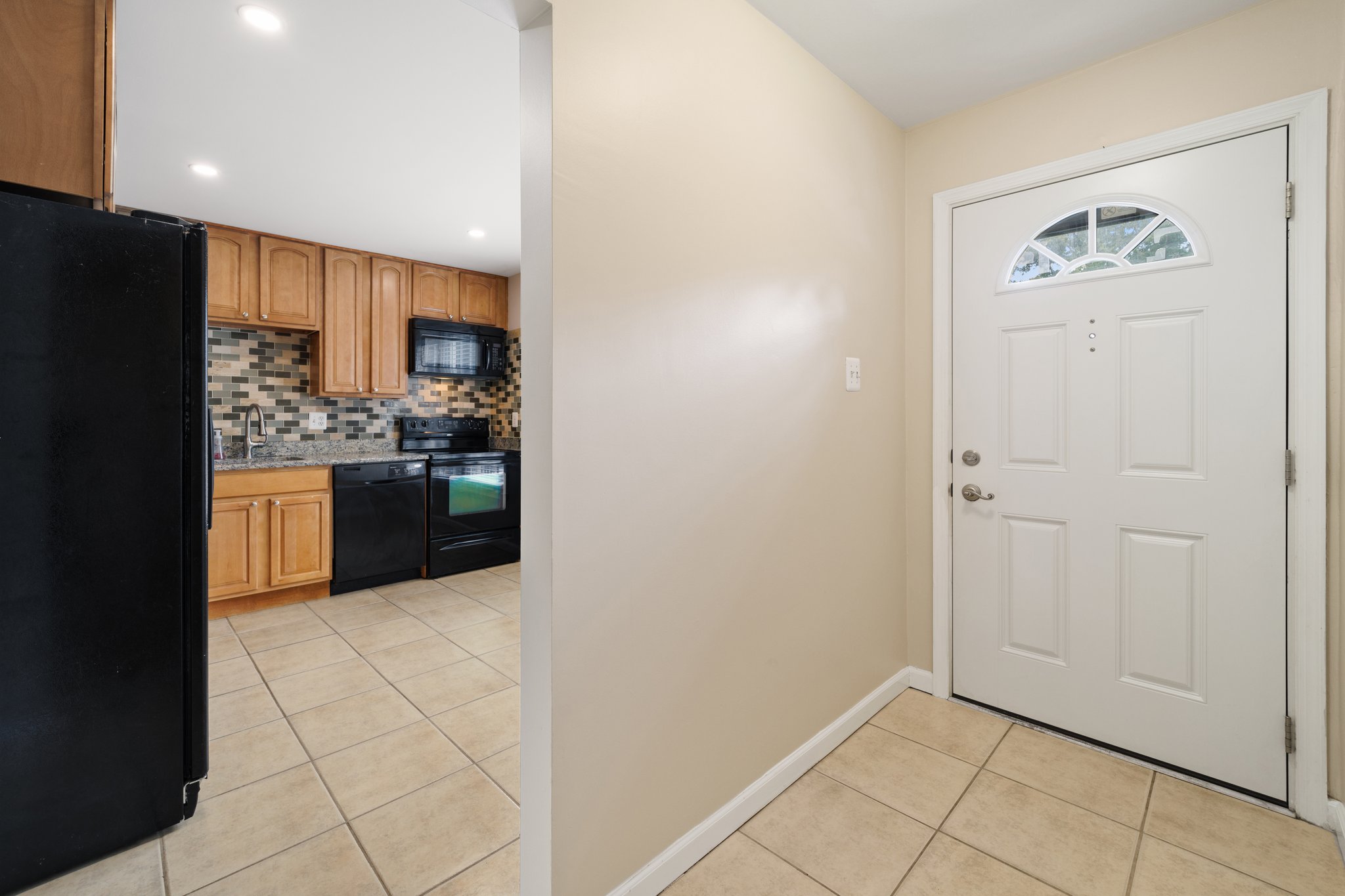 2356 Horseferry Ct, Reston, VA 20191, USA Photo 12