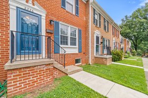 2356 Horseferry Ct, Reston, VA 20191, USA Photo 8