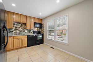 2356 Horseferry Ct, Reston, VA 20191, USA Photo 12