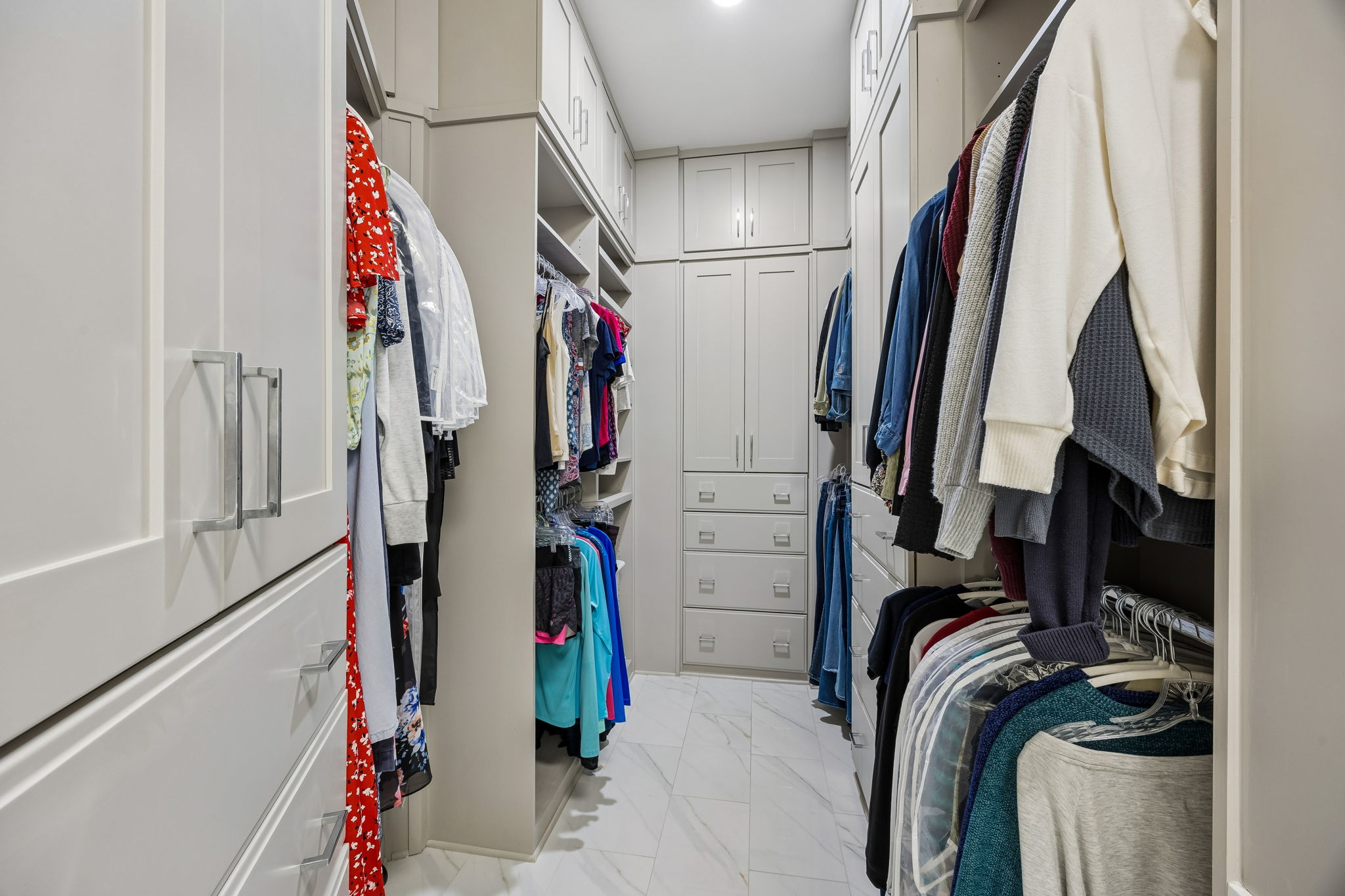 Primary Bedroom Closet