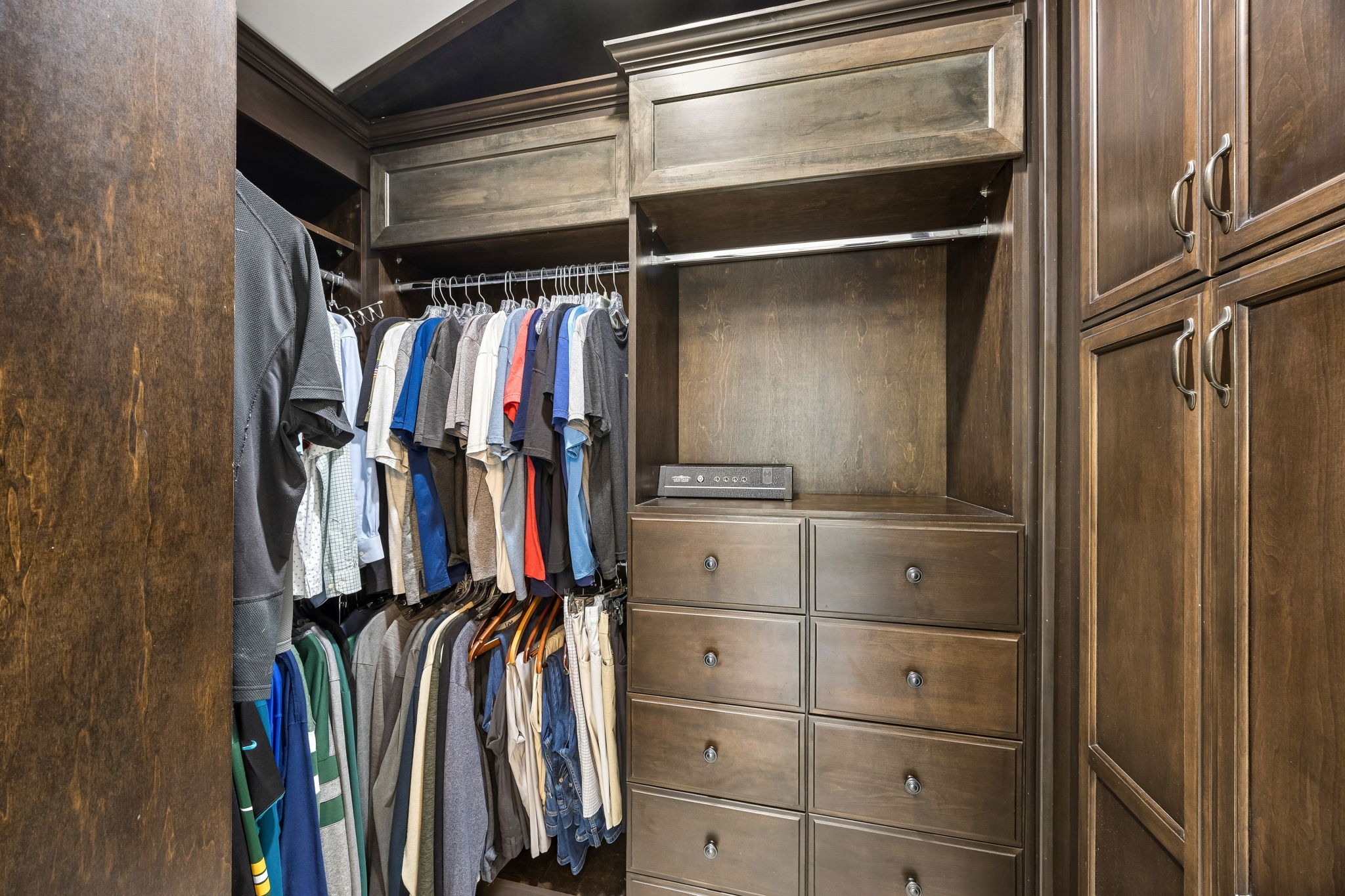 Primary Bedroom Closet