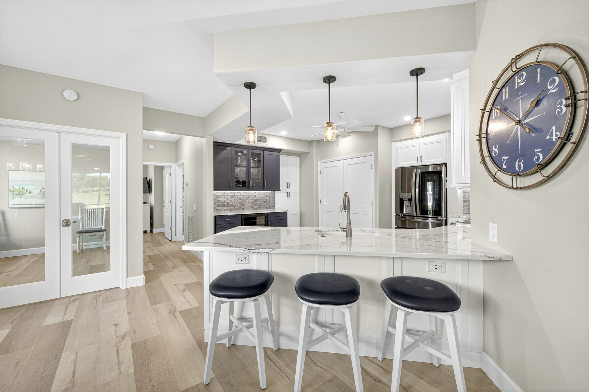 Breakfast Bar 2 of 2