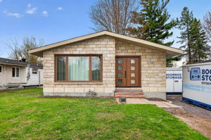  Photo 0