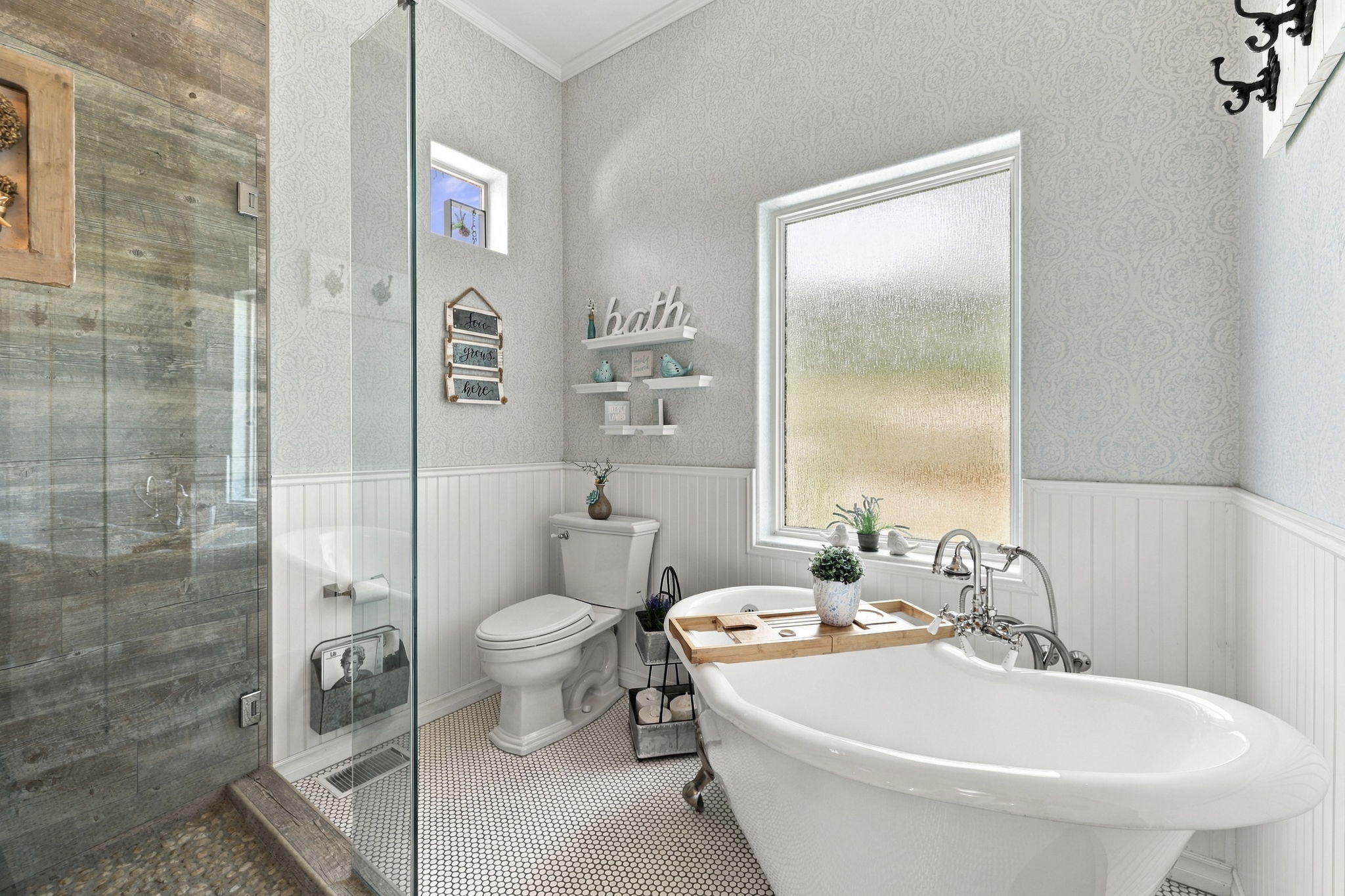 Bathroom 2-2