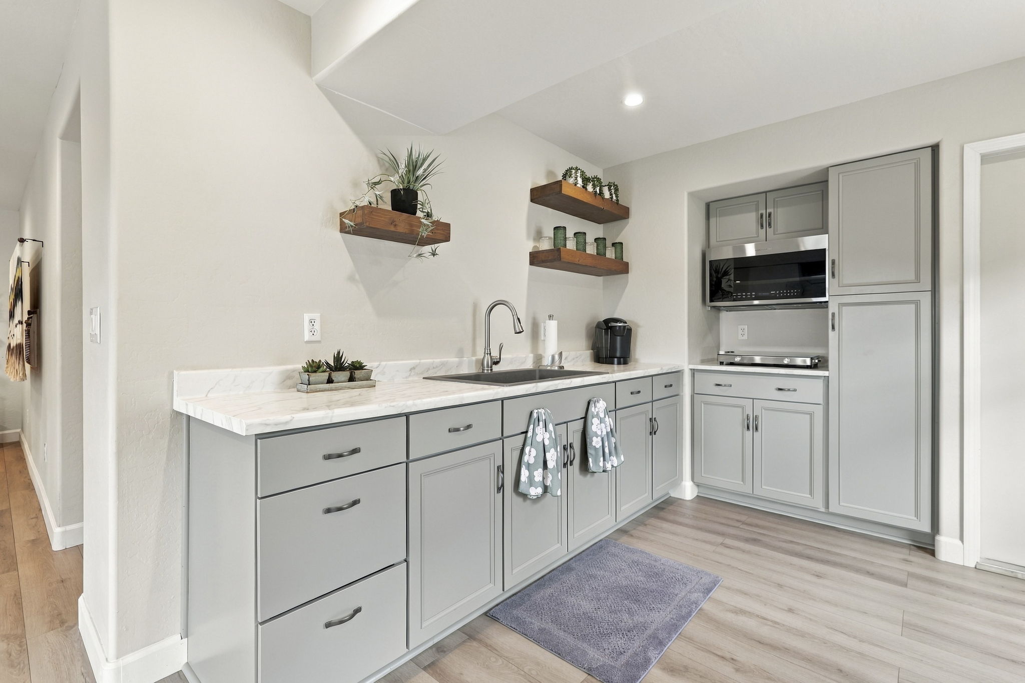 Guest House Kitchen 3