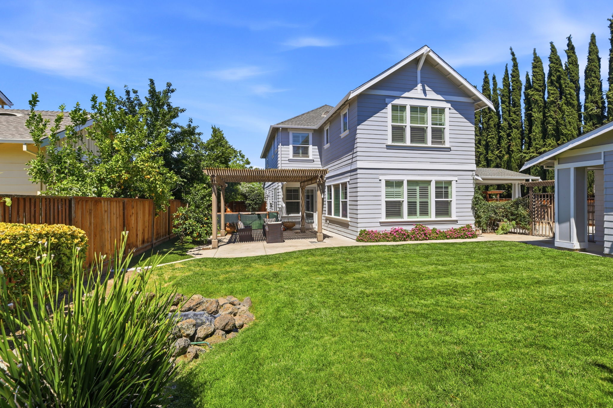 046_F8_2358 Senger St