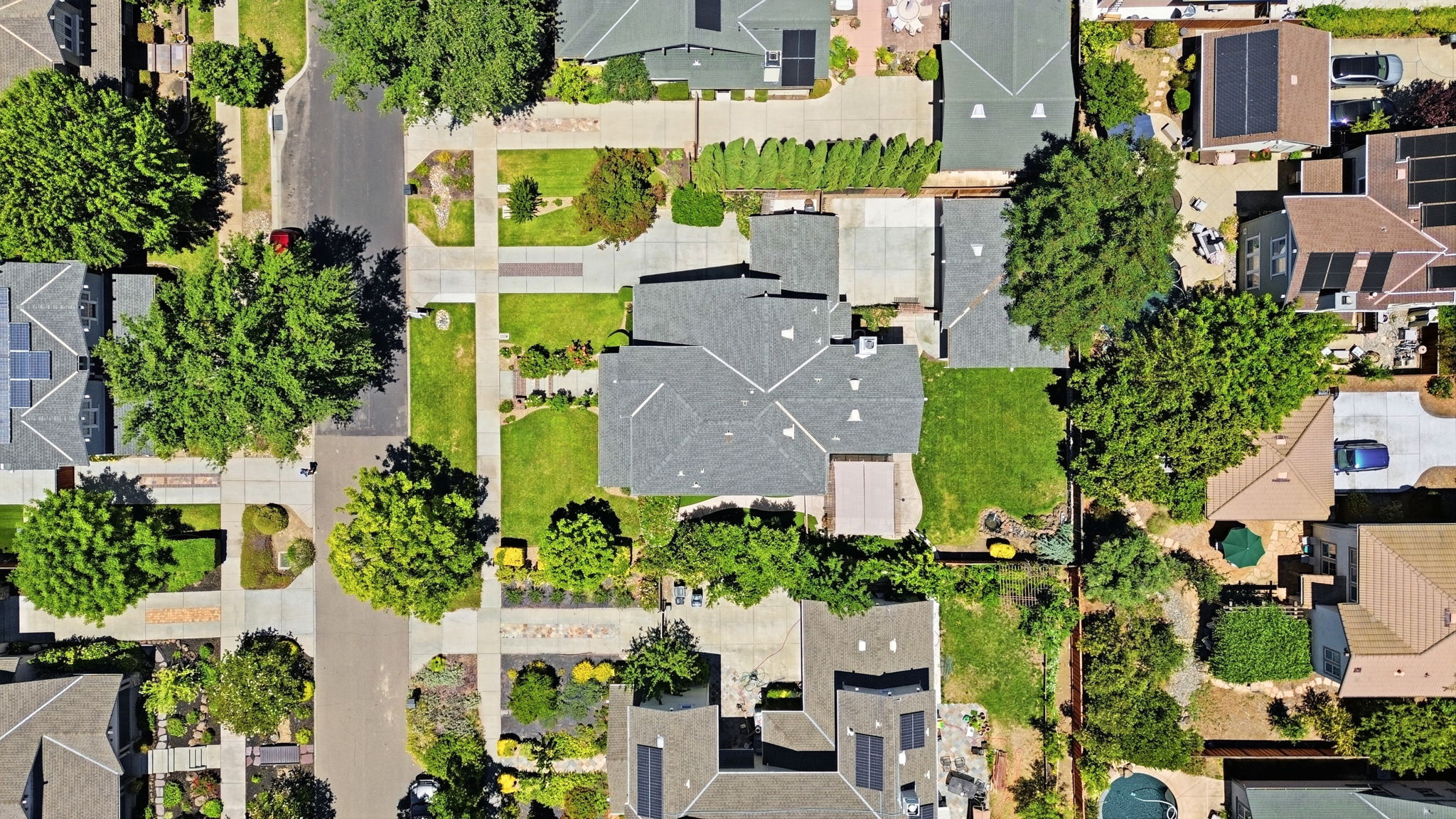 009_F8_AERIAL_2358 Senger St