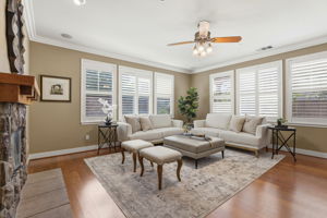 013_F8_2358 Senger St
