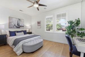 023_F8_2358 Senger St