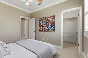 029_F8_2358 Senger St