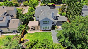 004_F8_AERIAL_2358 Senger St