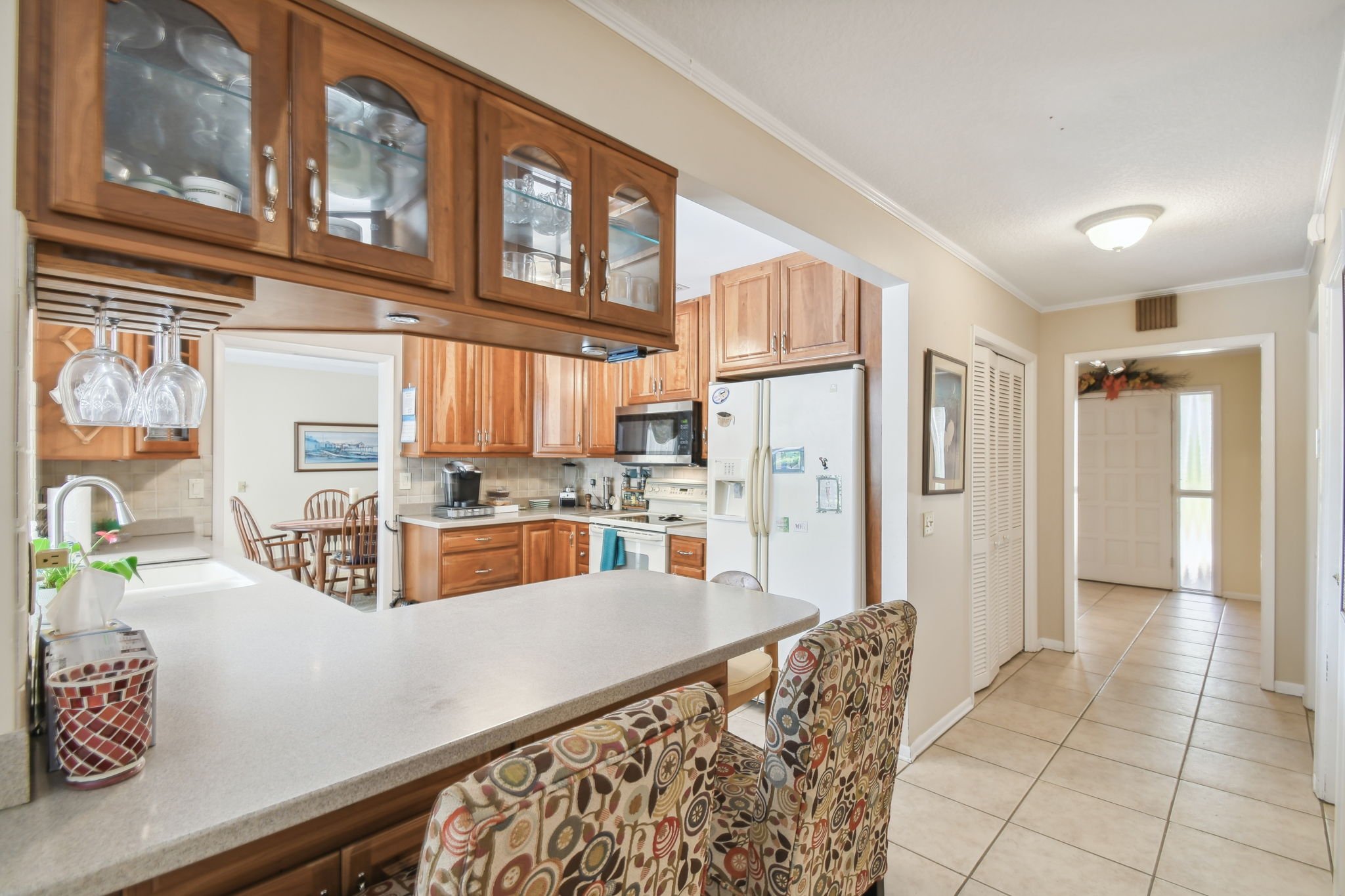 Kitchen/Breakfast Bar