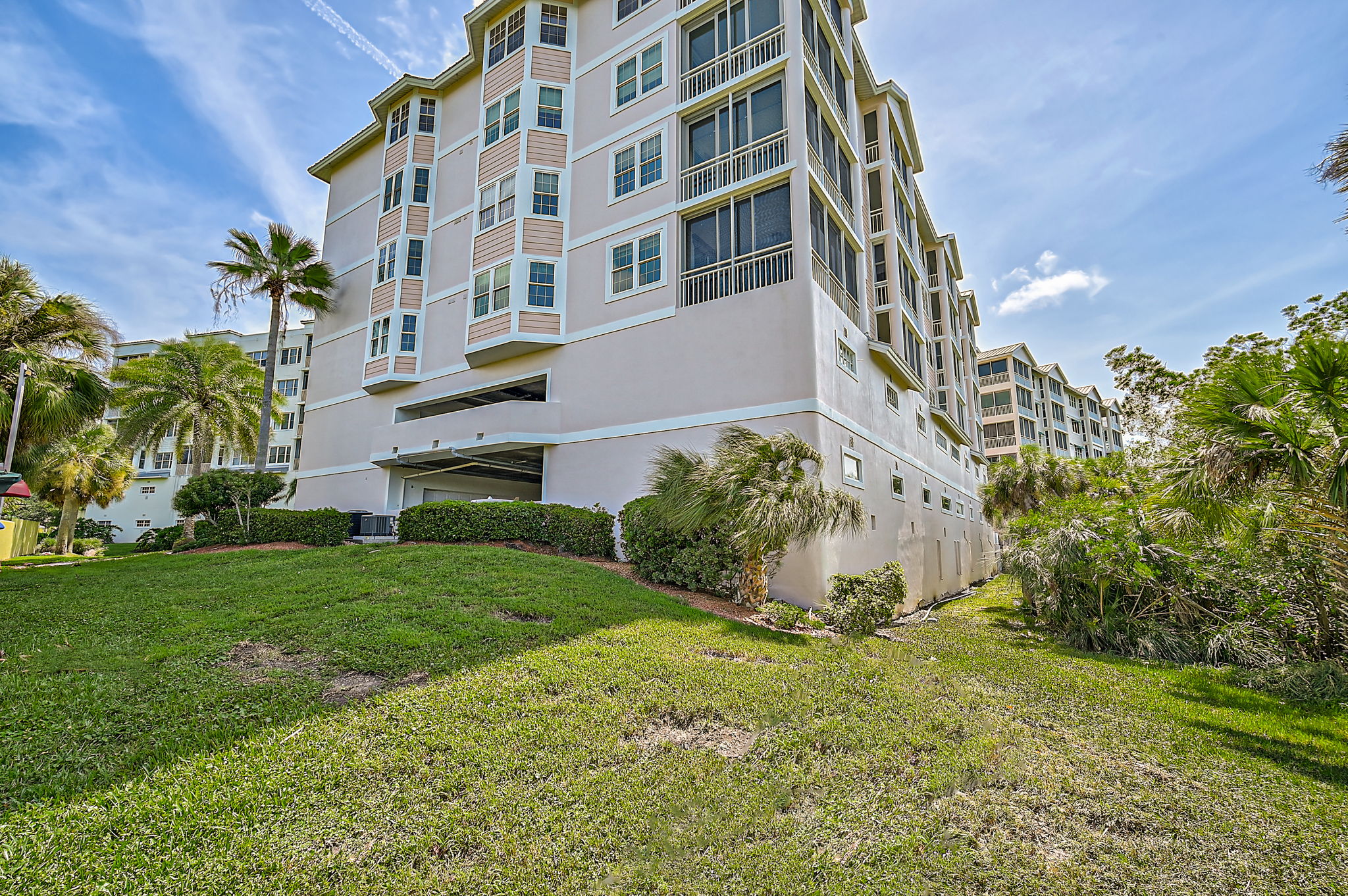 236 Hidden Bay Dr - Unit #301-42