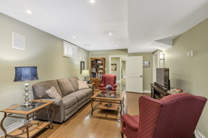  Photo 49