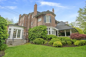 236 Poplar Plains Rd, Toronto ON — real estate photography by Amazing Photo Video