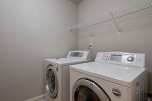 Laundry room (2nd FL)