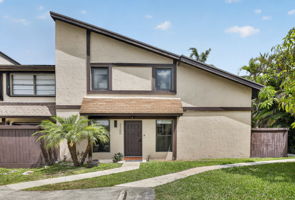  Photo 0