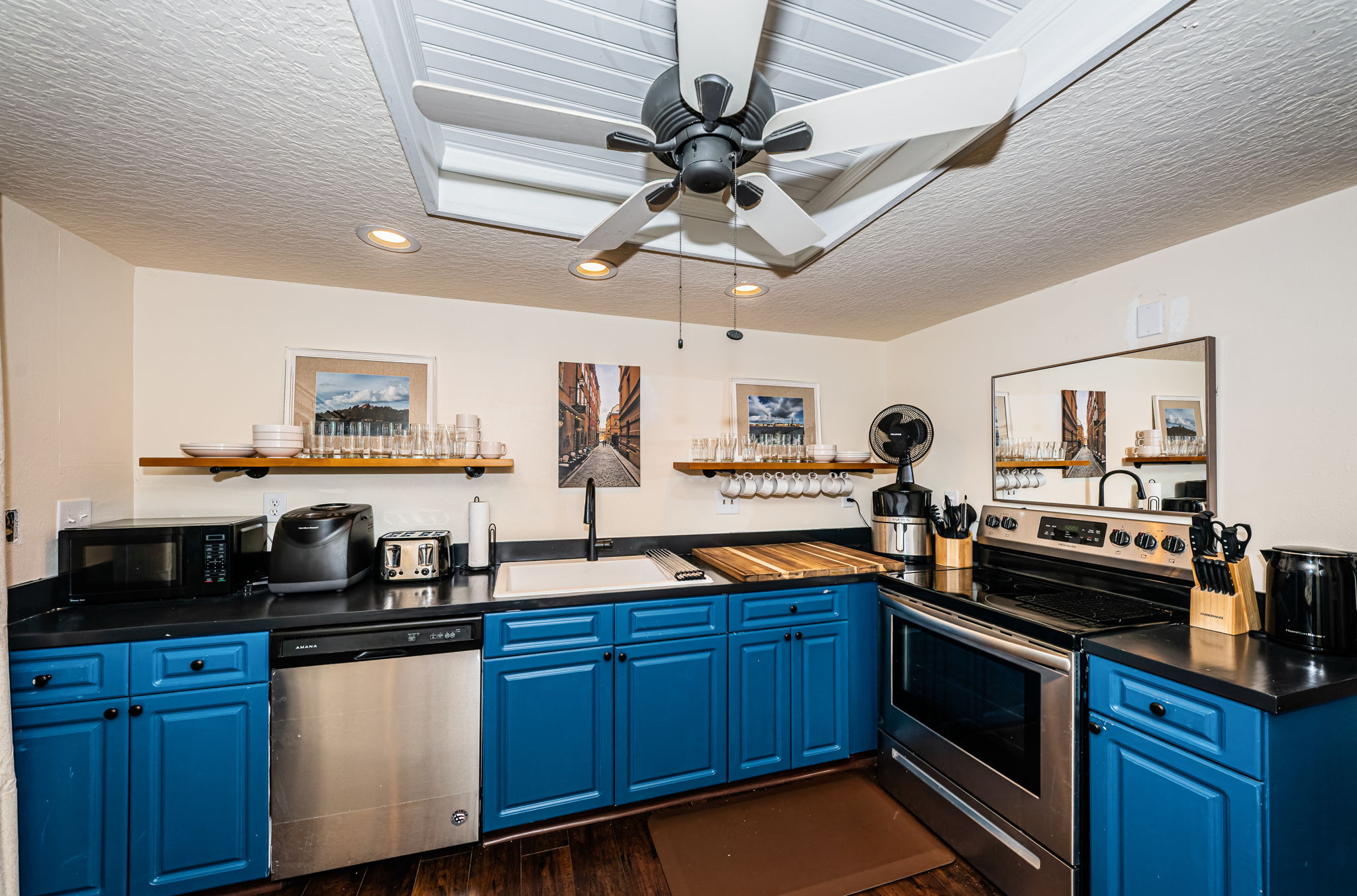 Kitchen 2