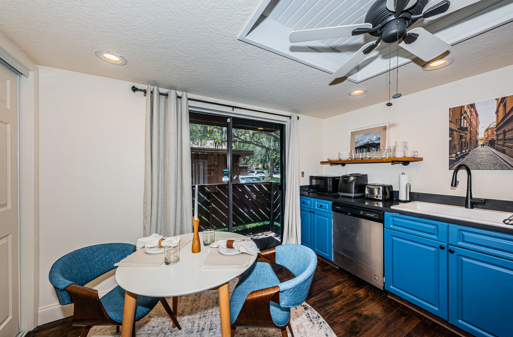 Kitchen 8